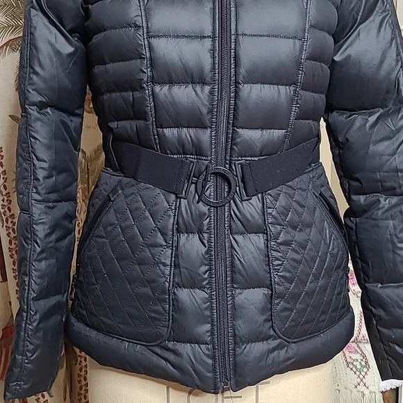 The North Face Women's Quilted Puffer Jacket - Dark Gray with Fur Hood - Picture 5 of 16